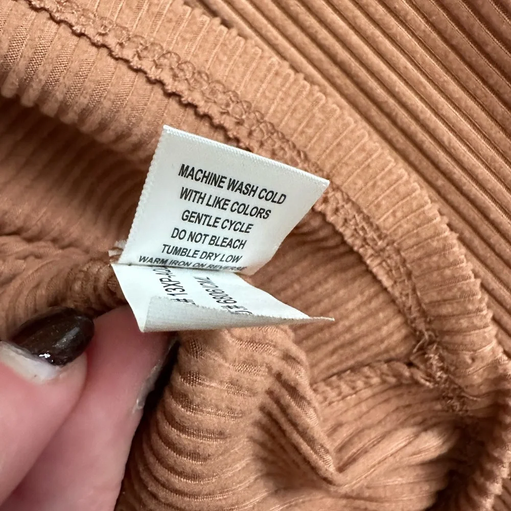 Plus Size Cropped Long sleeve Tee. Corduroy - Picture 3 of 7